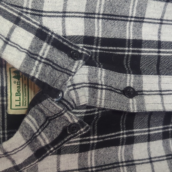 LL Bean Slightly Fitted Plaid Flannel Long Sleeve Button Up 100% Cotton - Picture 8 of 10